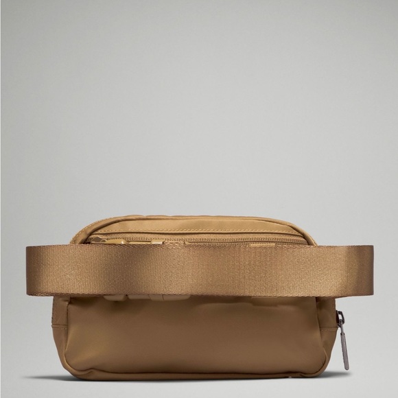Lululemon Belt Bag - Picture 4 of 4